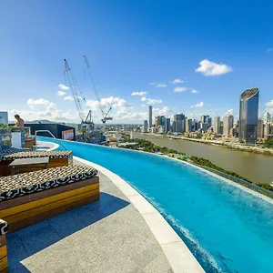 Apartment Airtrip At South Bank, Brisbane